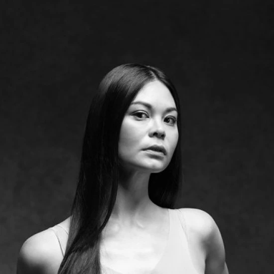 Featuring Alice Renavand