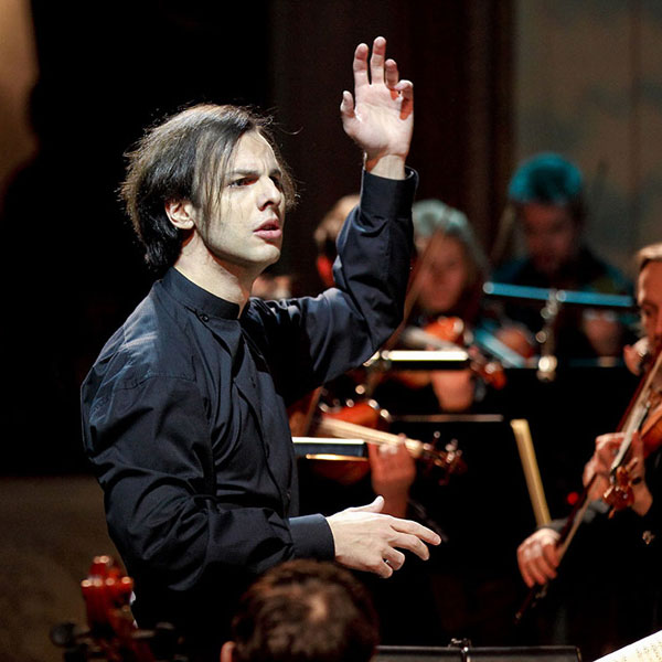 Teodor Currentzis: biografía, videos, obras y fechas importantes