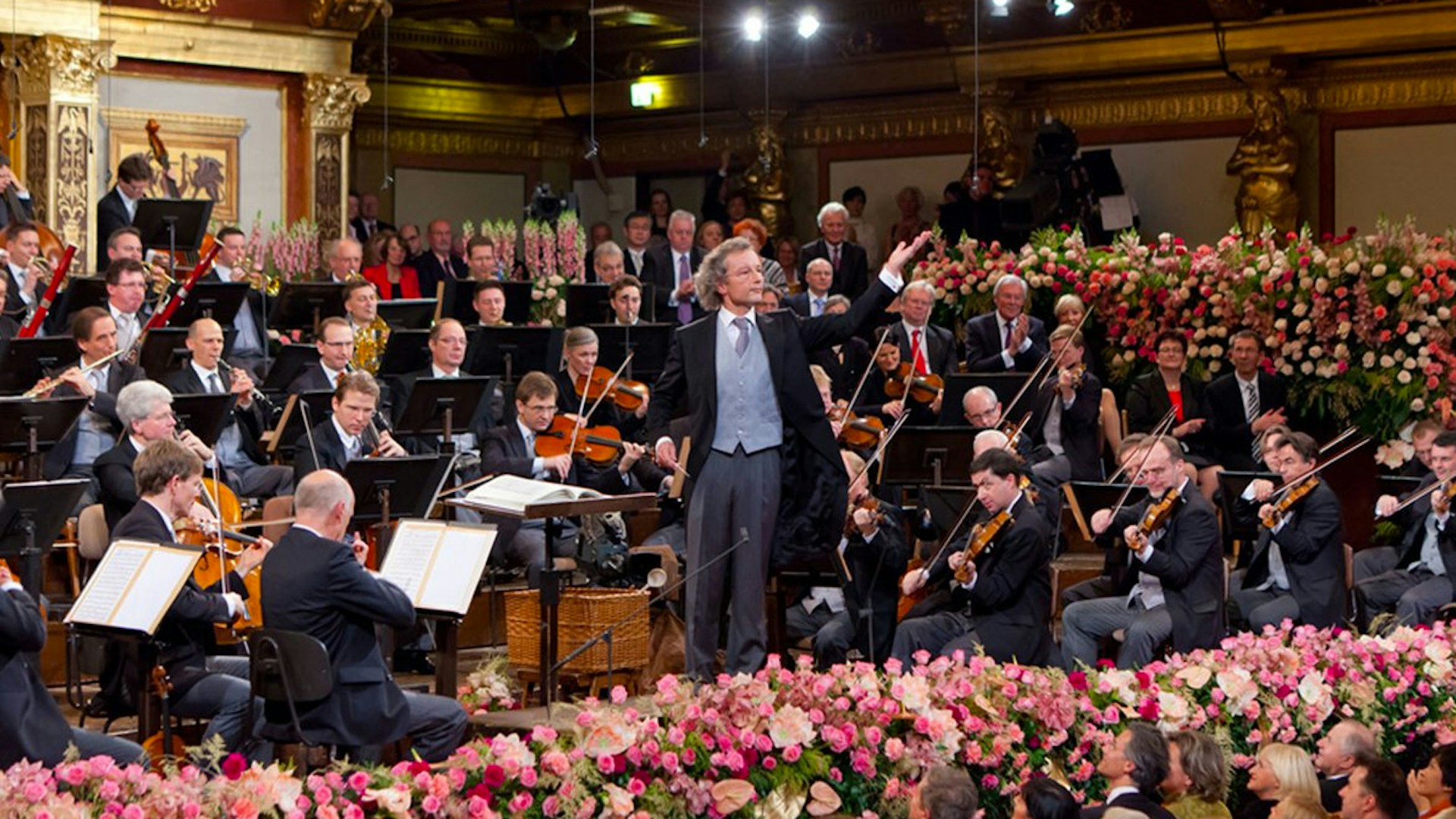 Vienna Philharmonic New Years 2024 lona livvyy