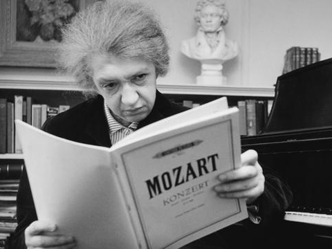 Christian Zacharias, conductor and pianist