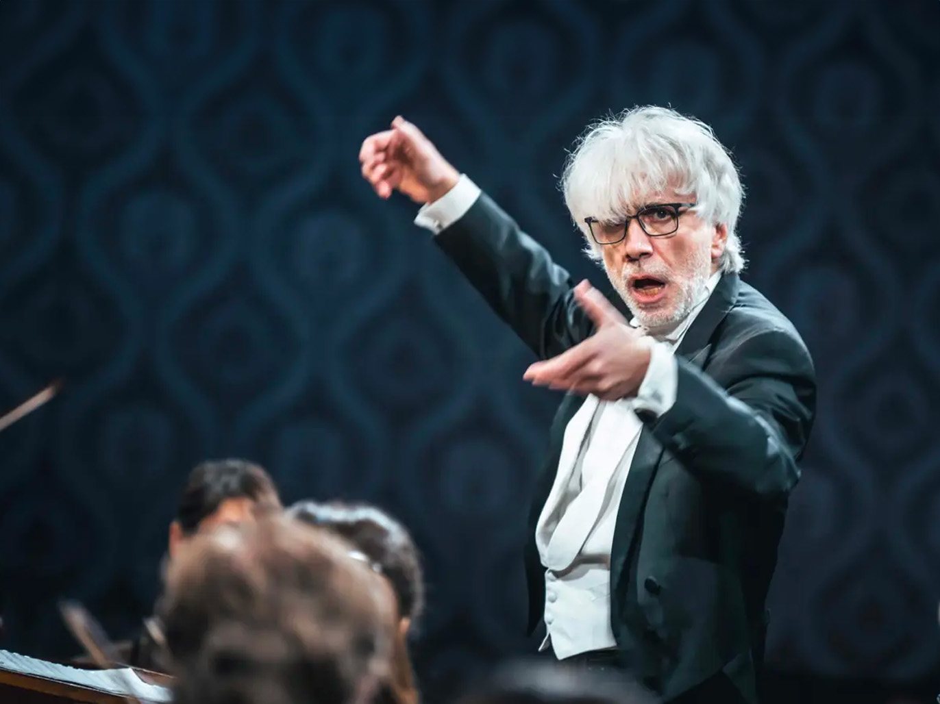 giovanni-antonini-conducts-myslive-ek-mozart-haydn-and-beethoven