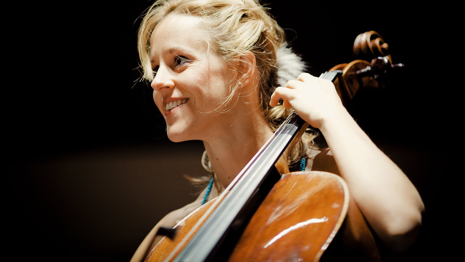 Sol Gabetta plays Elgar's Cello Concerto